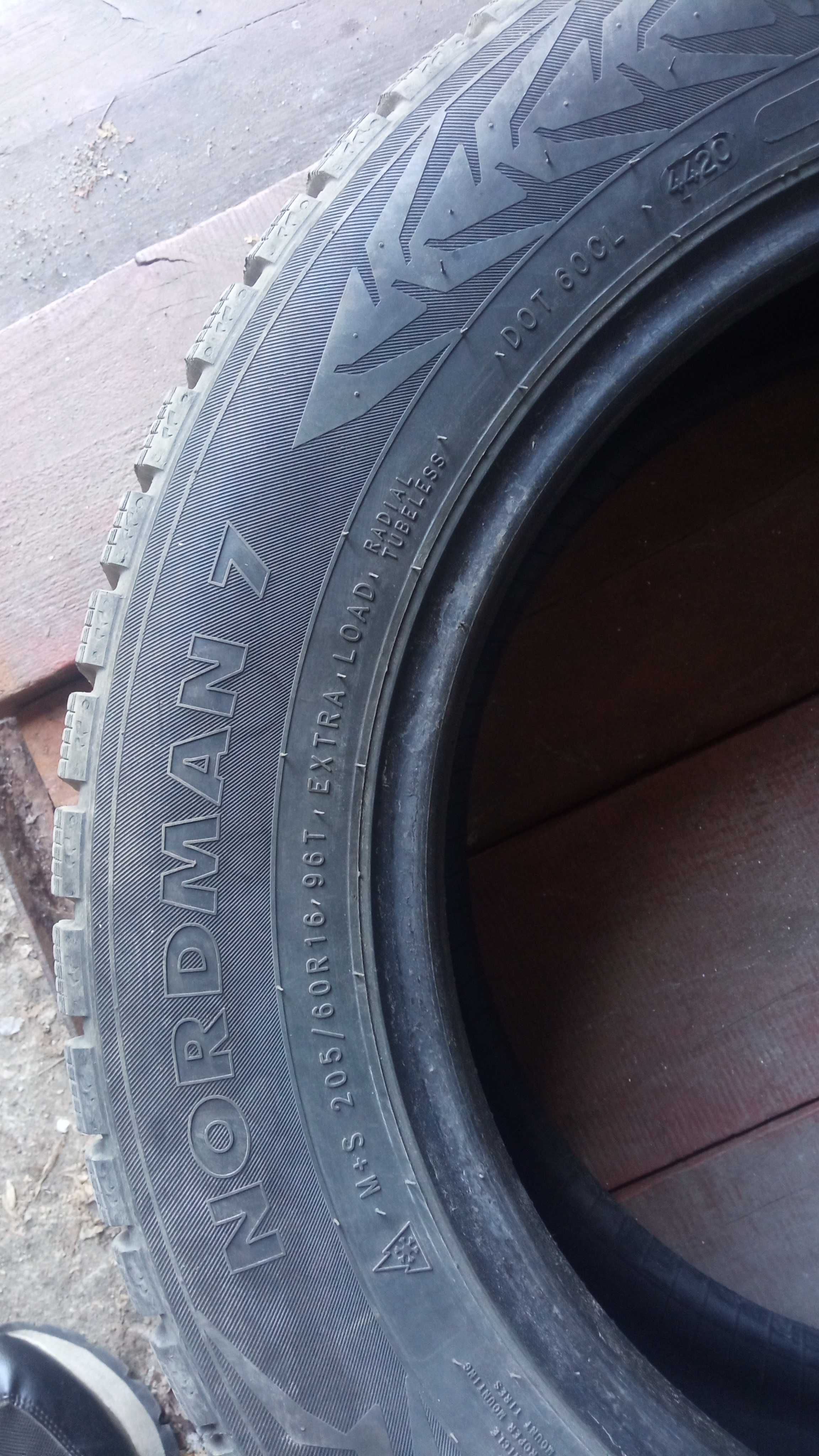 205/60/16. R16 Зима. Nokian Nordman 7 Шип. Практически Новая.