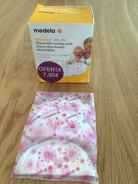 Conchas Medela (protectoras de mamilos) + 48 discos absorventes - novo