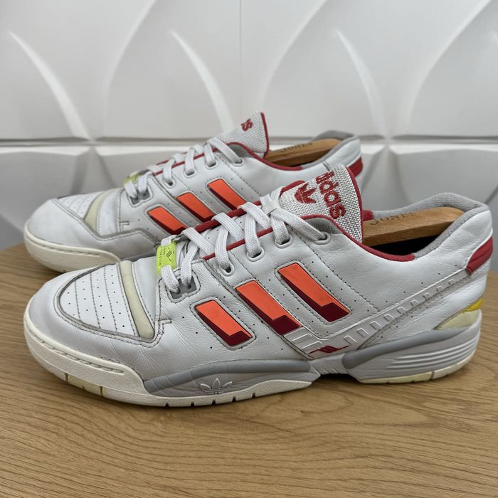 Оригінальні шкіряні кросівки Adidas torsion