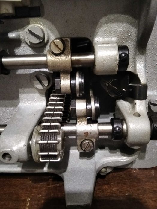 Швейна машинка Veritas 8014/35