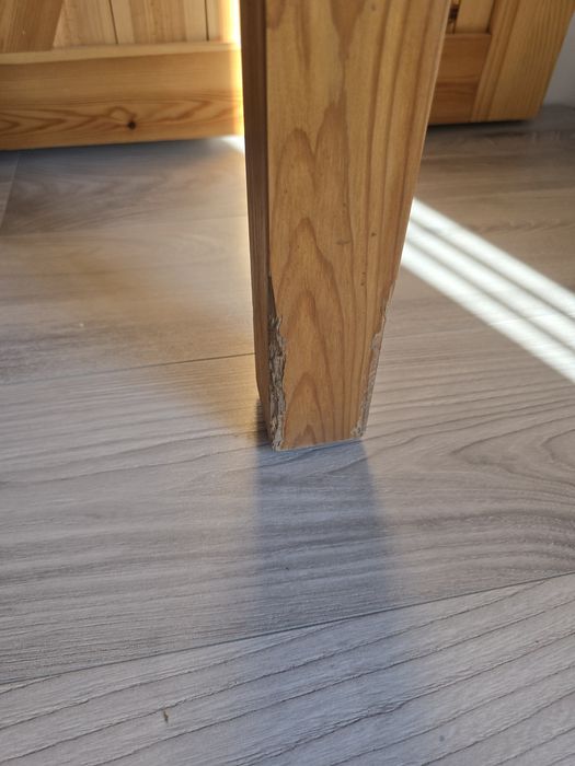 Stół drewniany 70 x 70 odkręcane nogi