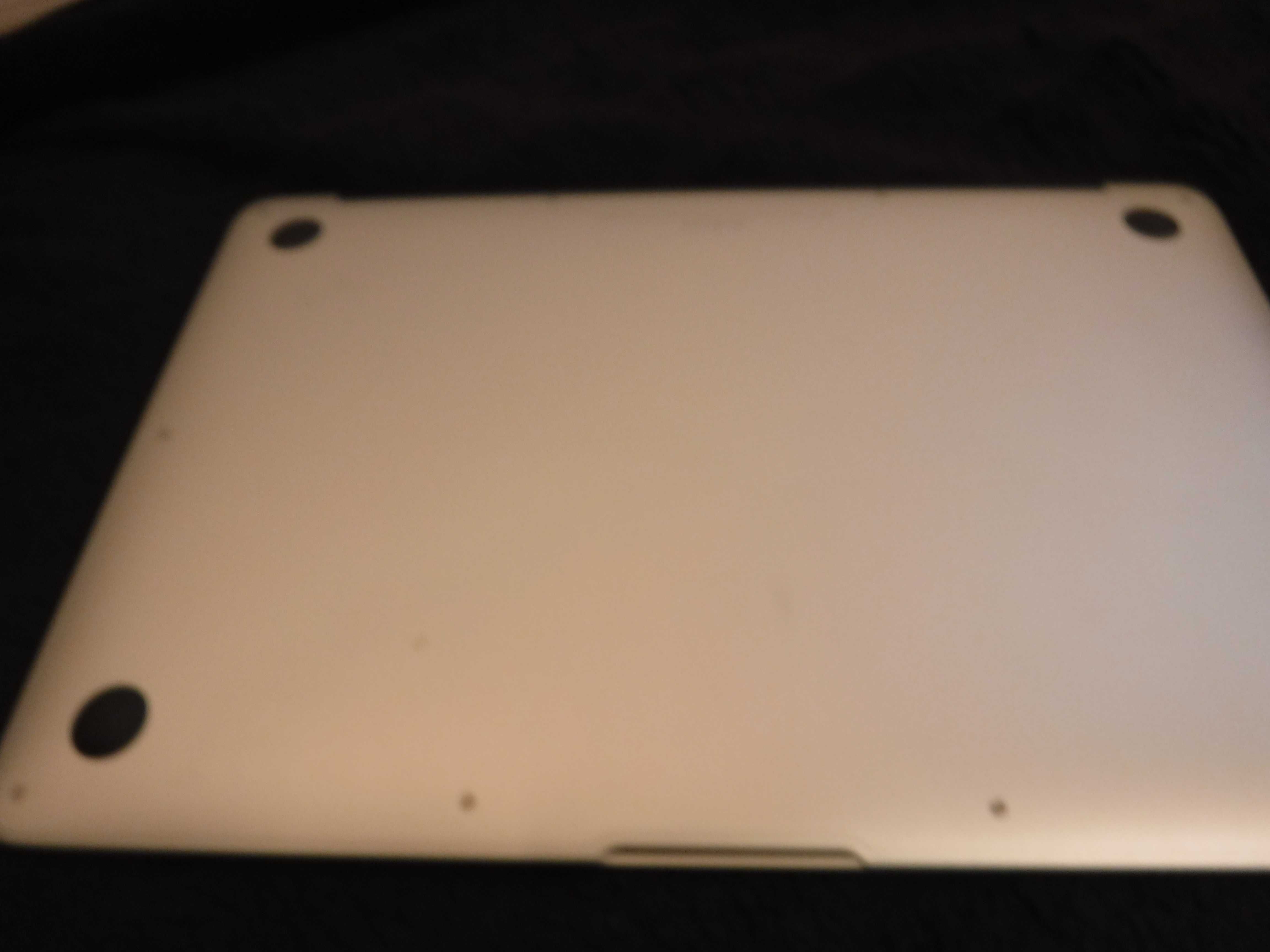 Laptop Apple A 1466 EMC 3178   <  5a