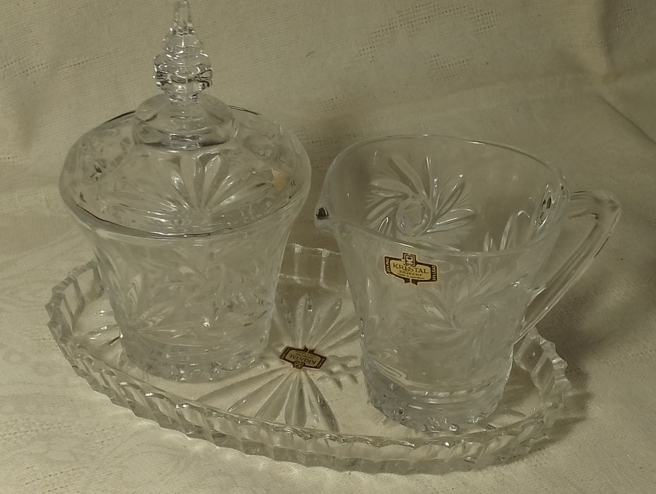 Сервіз до чаю, кави (сахарниця та молочник на підставці)