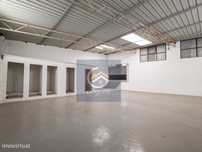 Armazém Industrial em Penamaior - Excelente Localização e Infraestr...