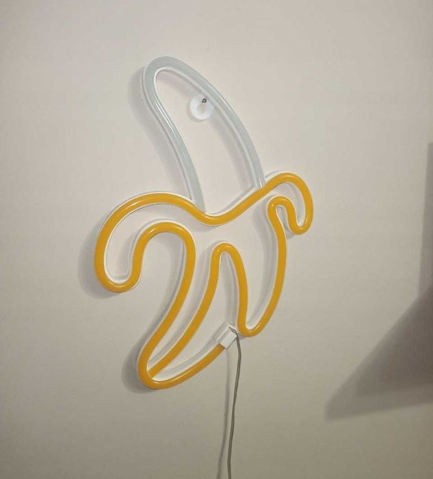 Figurka Banana Świecąca Neon LED Banan – lampka ścienna dekoracyjna
