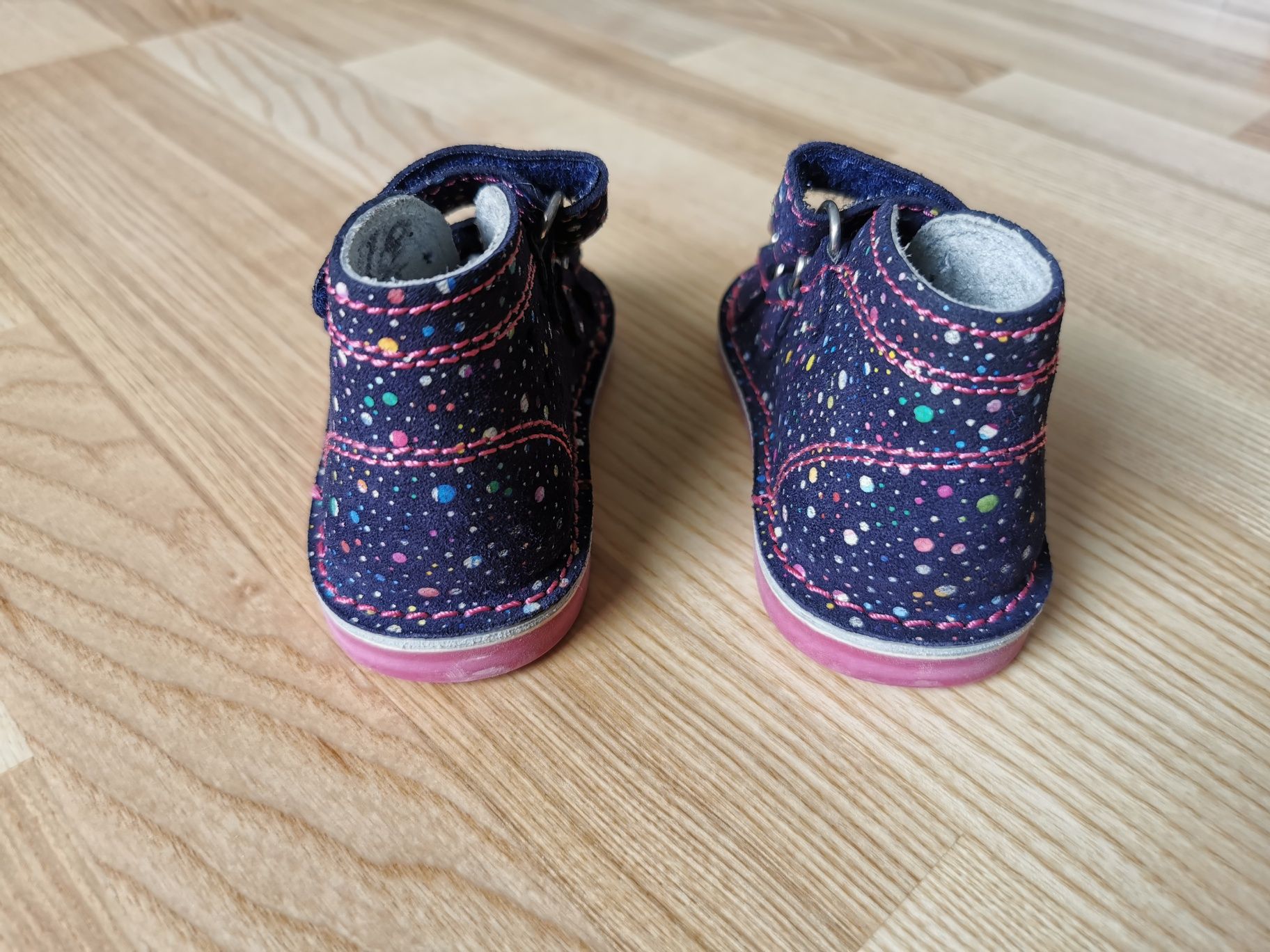 Kapcie sandały półbuty profilaktyczne Adamki 012N r. 18 (12 cm)