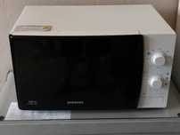 Kuchenka mikrofalowa wolnostojąca Samsung