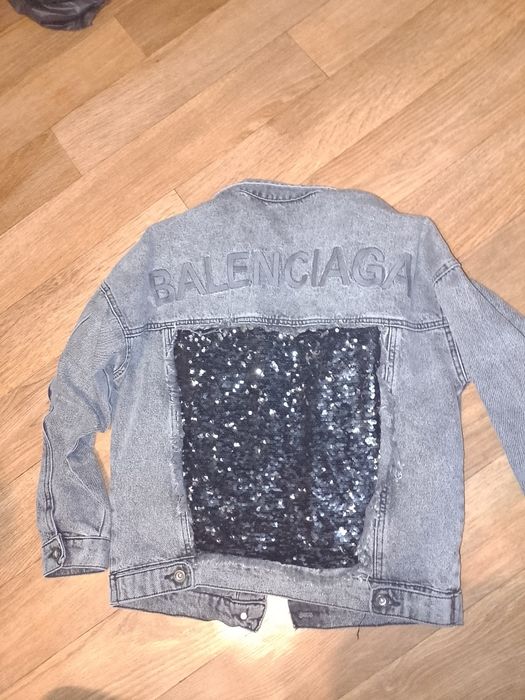 Джинсовая куртка