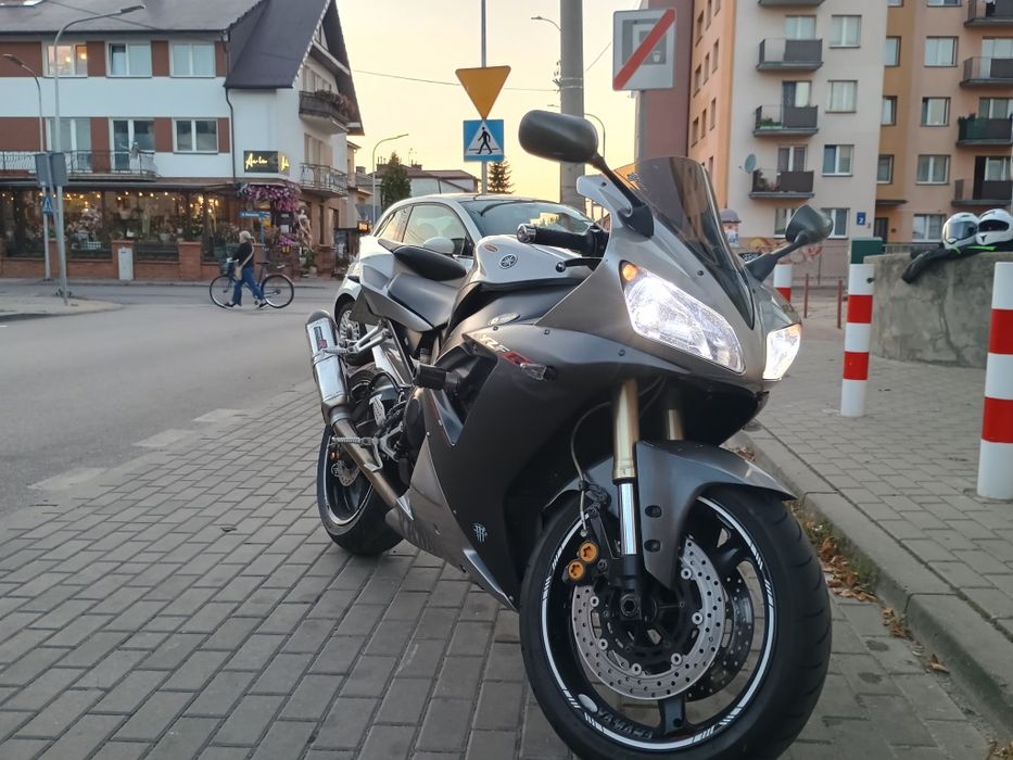 Yamaha R1 RN09 okazja