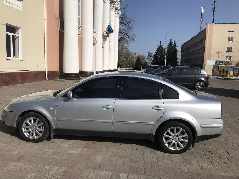 Продам В 5 пасат 2 л газ/ бенз