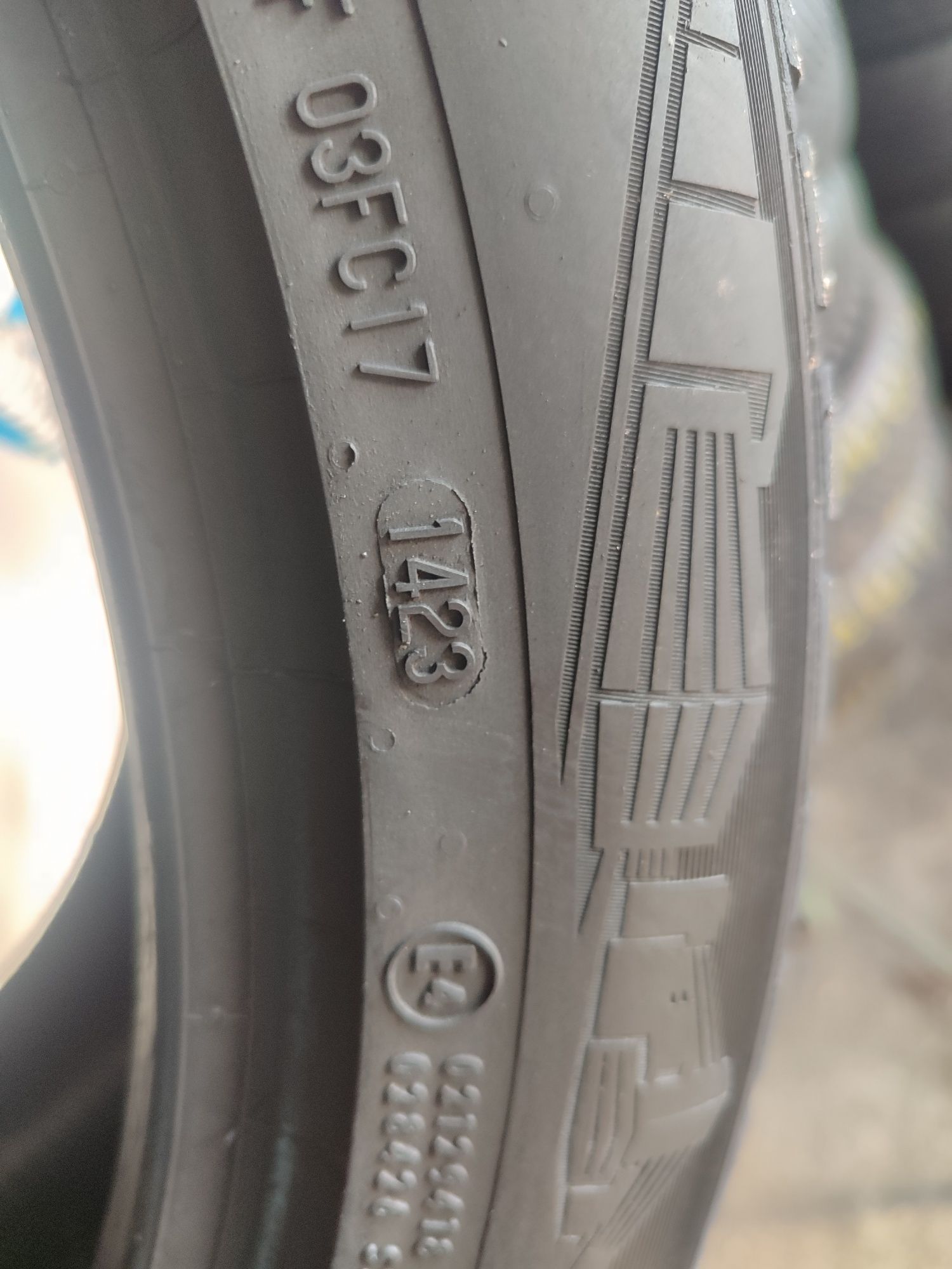 Шини continental 275 40 r19. 23-й рік
