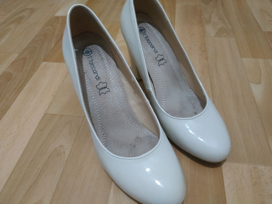 Туфли женские лаковые