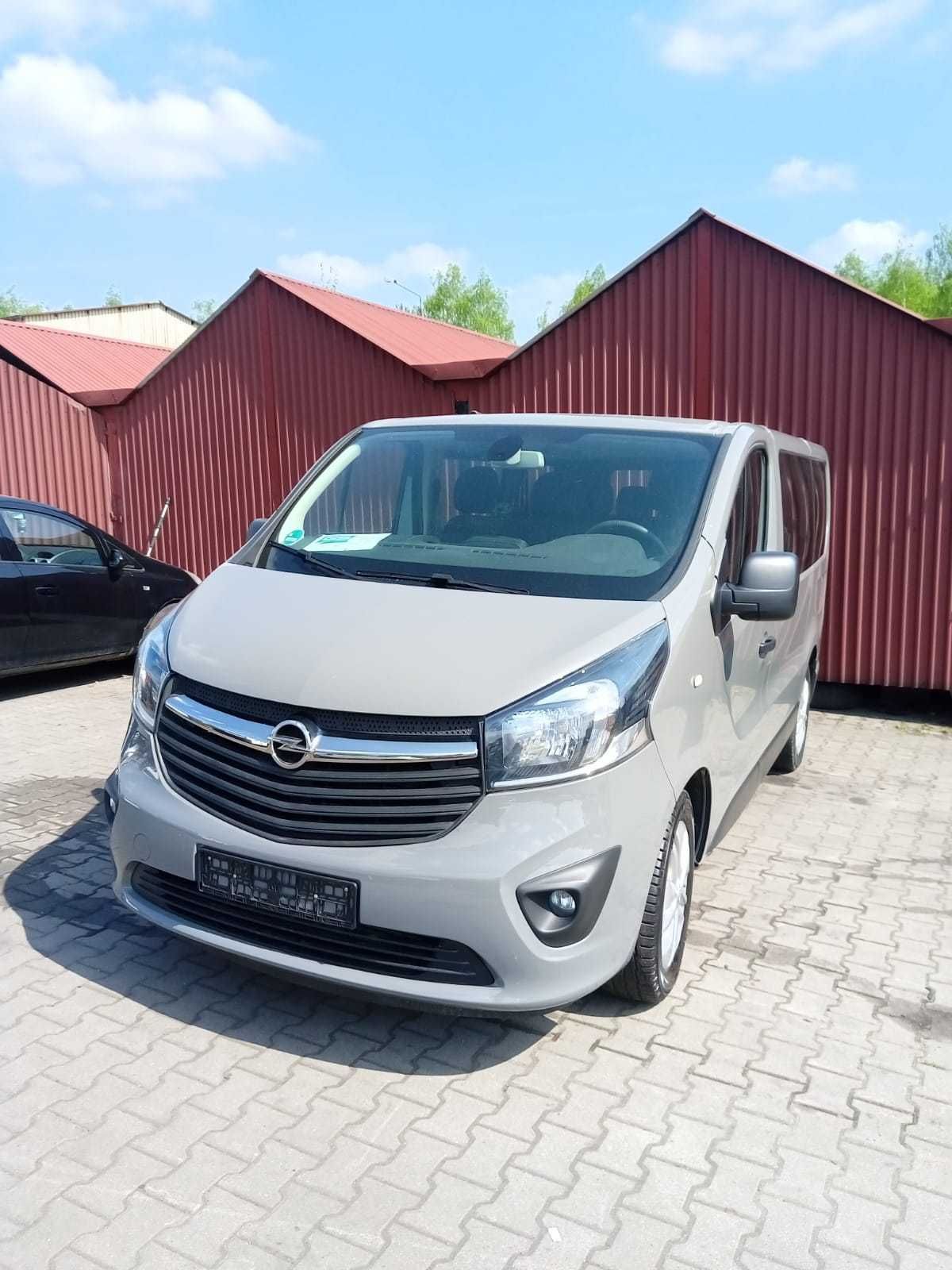 Opel Vivaro 1,6 2018 9osobowy