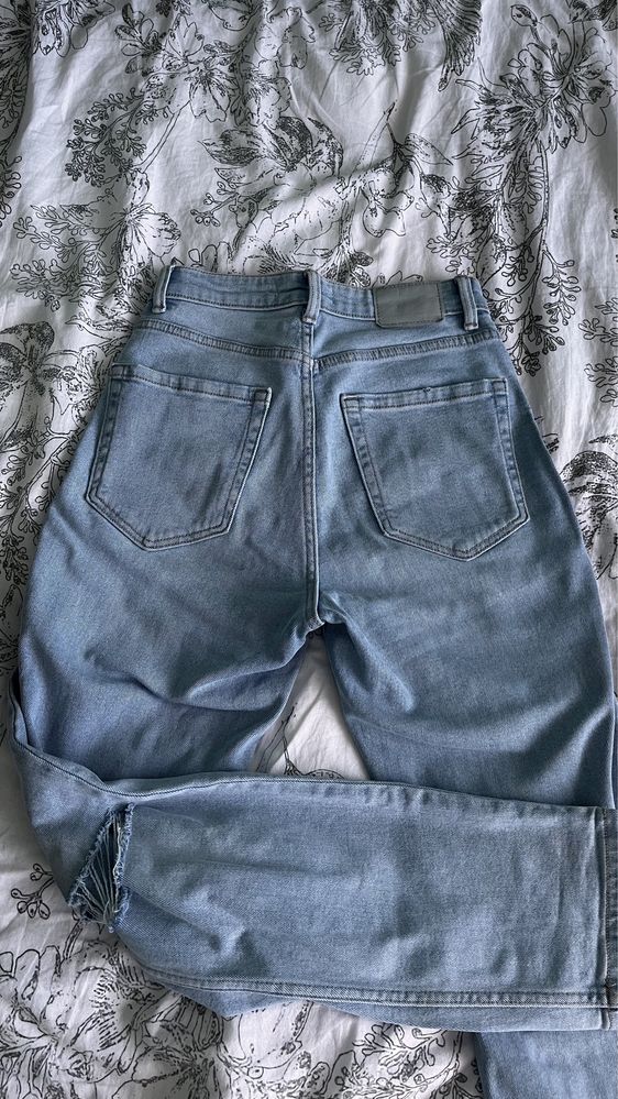 Spodnie jeansowe prosta nogawka