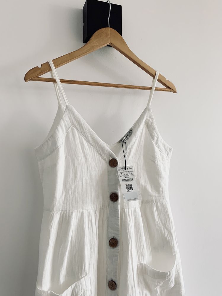 Sukienka biała guziki midi maxi letnia summer Stradivarius