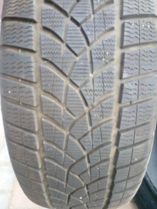 Opony zimowe Goodyear 255 50 r19 bmw x5 x6