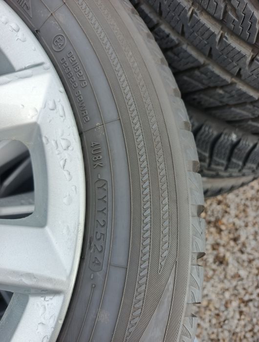 Oryginalne Felgi + opony zimowe Skoda  R16 rocznik 2024 5x112