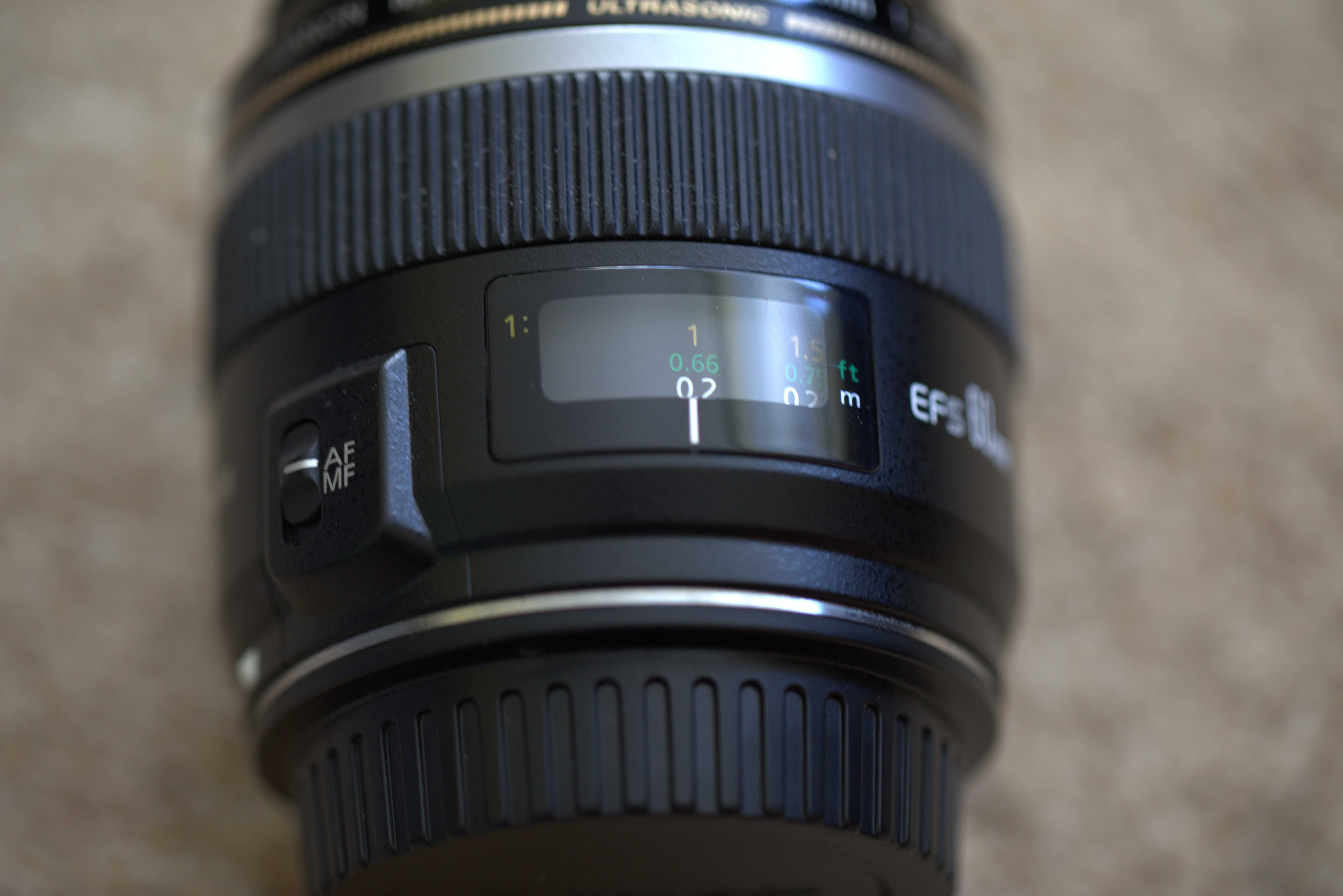 Obiektyw Canon Macro 60mm EFS 1:2.8 USM + filtr Hoya HMC 52mm UV(0)