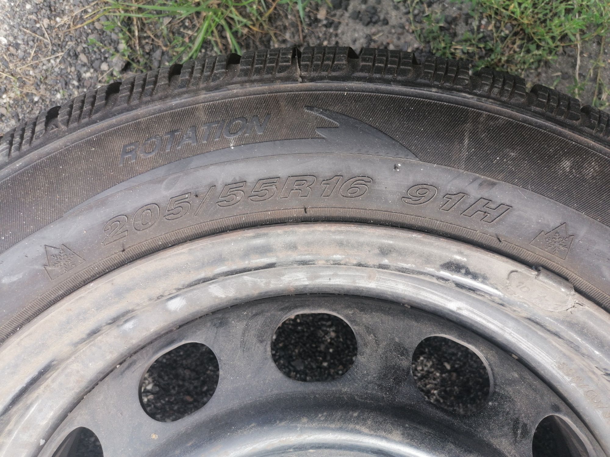 Opony zimowe z felgami 205/55 R16 91H