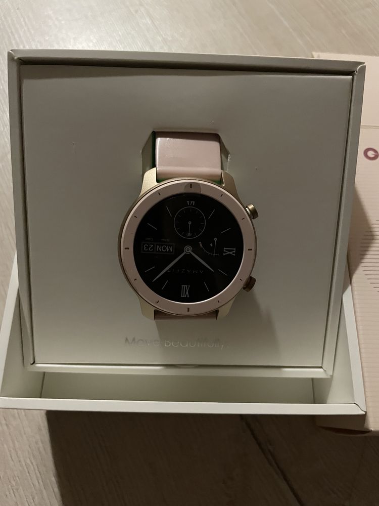 Amazfit GTR 42 mm Cherry