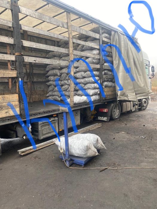Деревне вугілля твердих порід