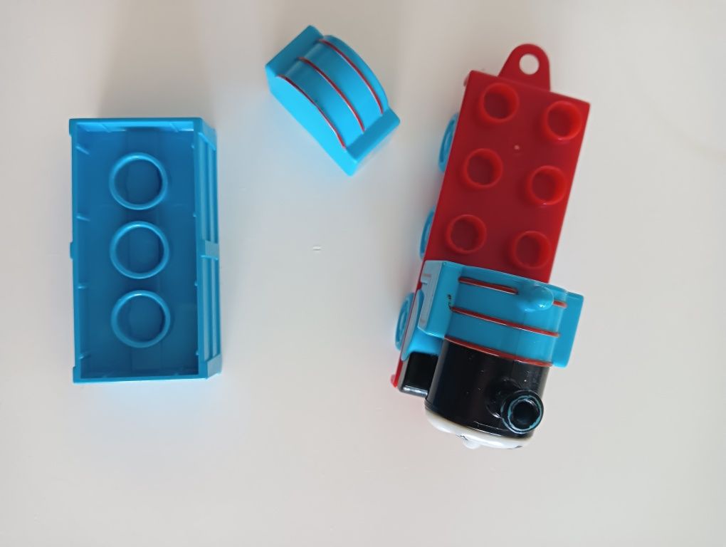 Lokomotywa Tomek klocki LEGO duplo