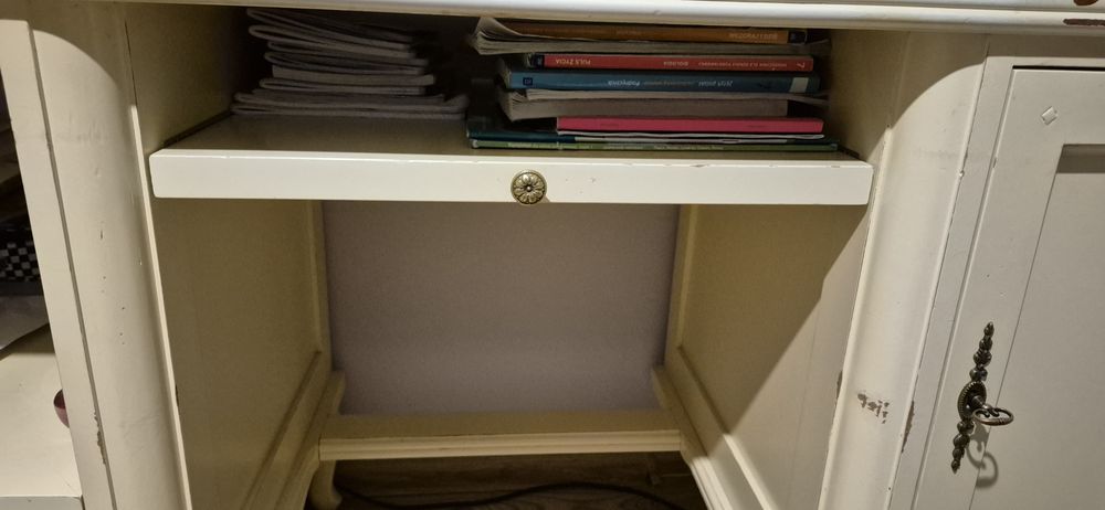 Stare, dawne,drewniane oryginalne biurko, toaletka