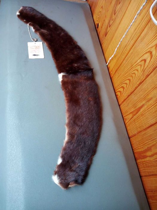 Воротник с меха норки  коричневый, фабричный.