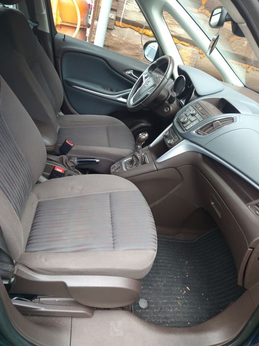 Opel Zafira c tourer 1.4 turbo 7 osobowy