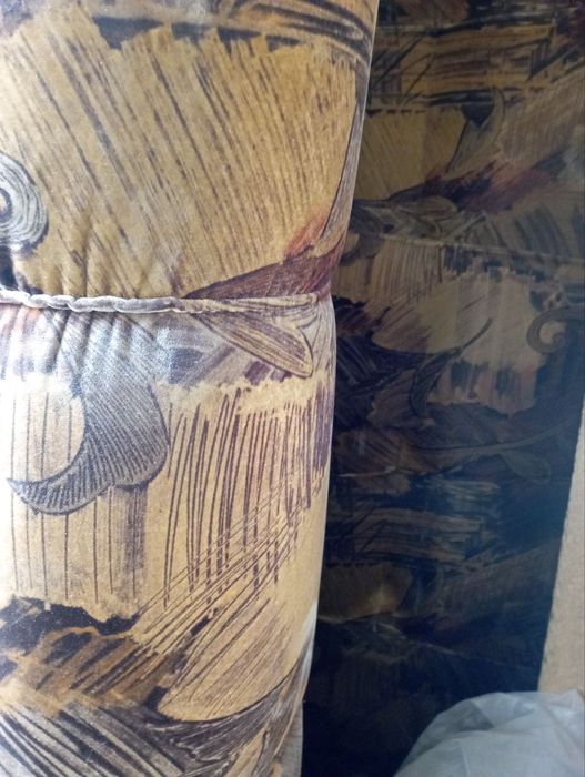 Продам диван б/у в доброму стані.