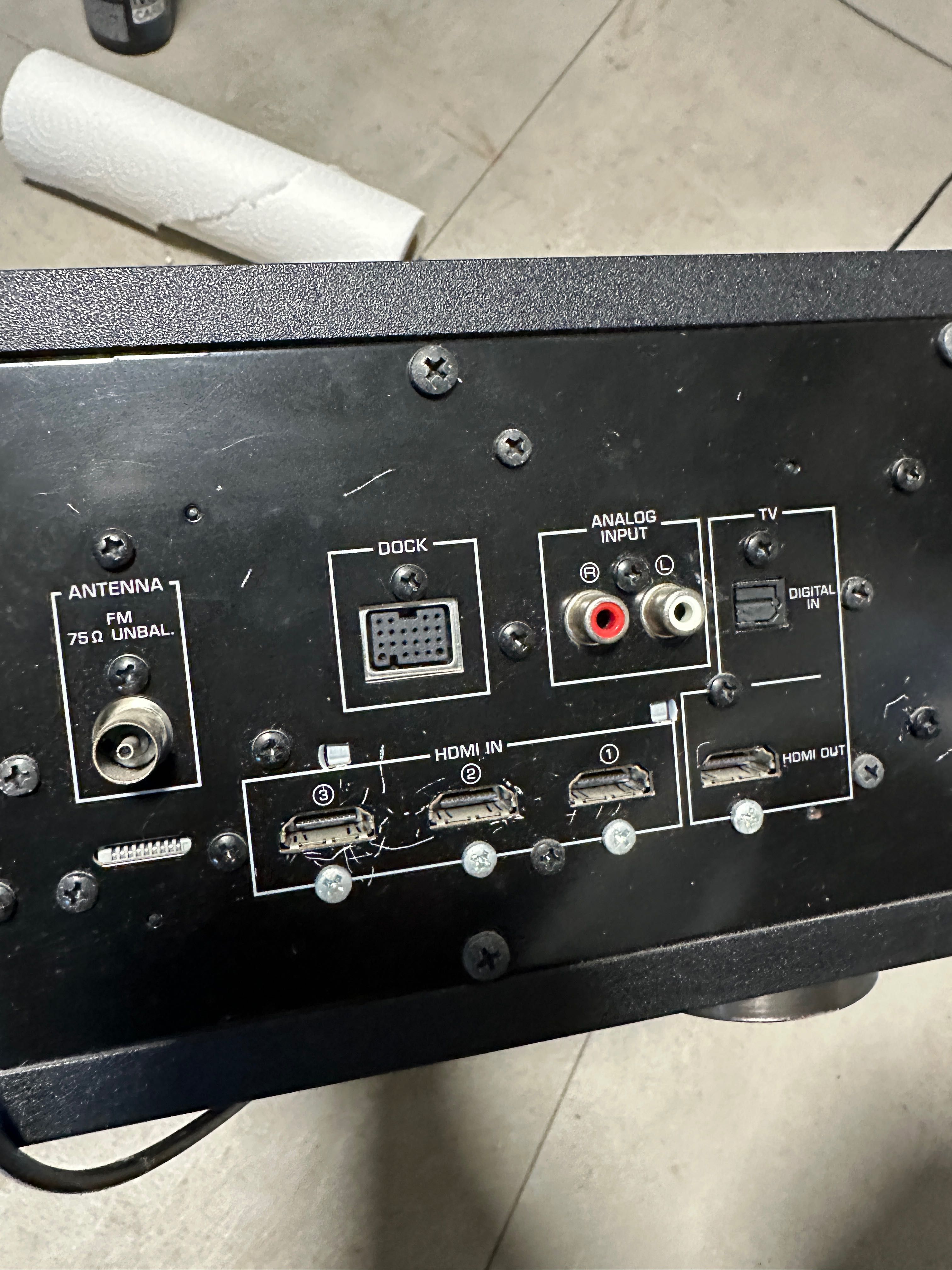 Wzmacniacz YAMAHA SR-300 2,1 z subwooferem i pilotem