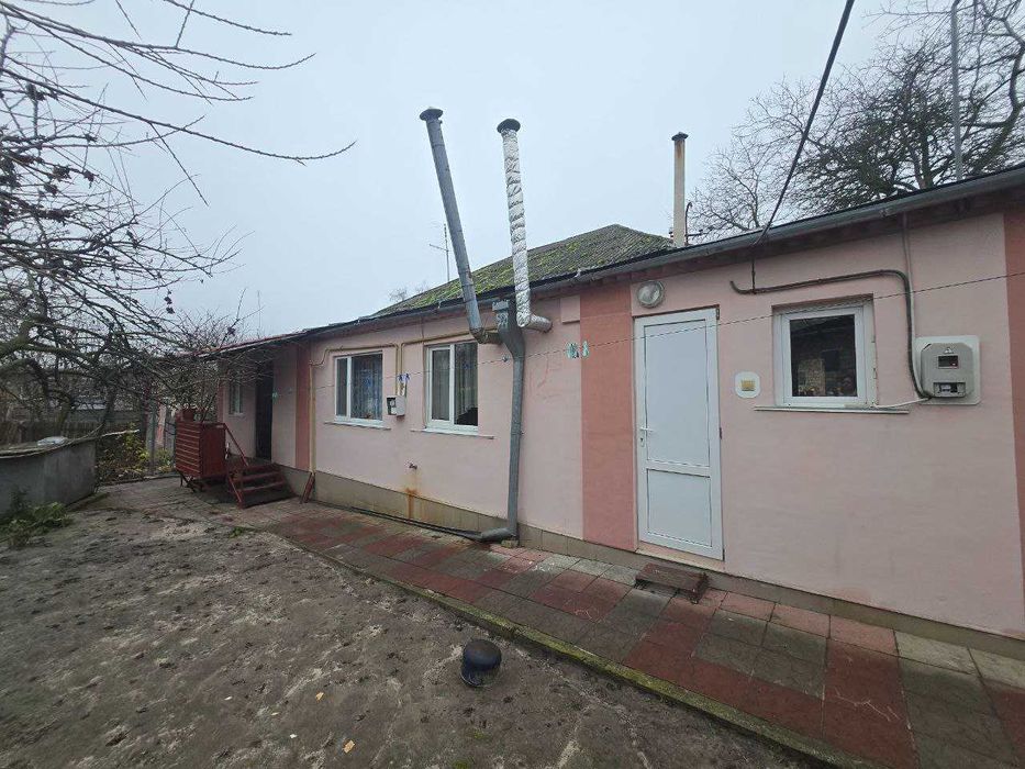 Продаж будинку у місті Васильків!