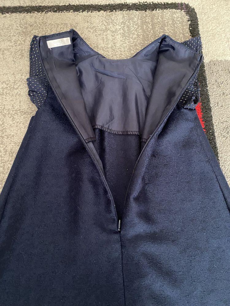 Granatowa, elegancka sukienka r.110 dla dziewczynki