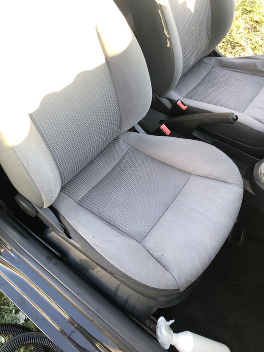 Limpeza de estofos, colchão, sofás.