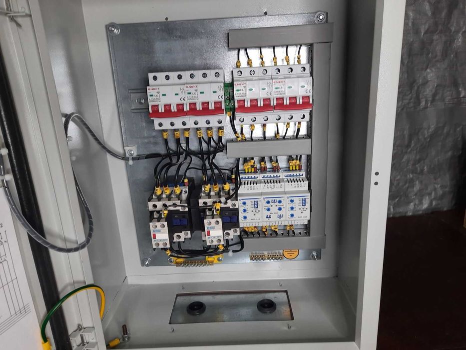 Щит автоматичного введення резерву АВР-200-32-31У3 380В 32А У3 3 фази