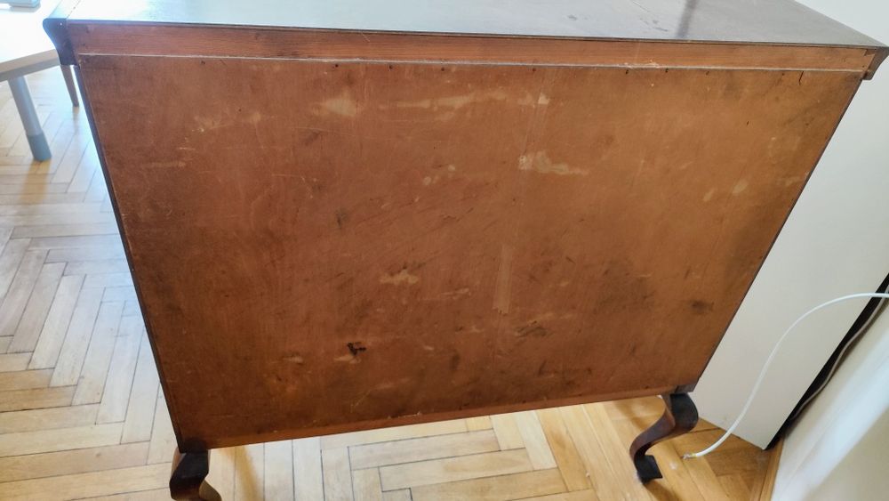 Stylowa witryna/kredens ekspozycyjny retro – drewno + szkło