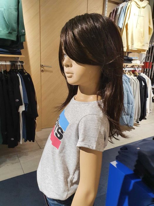 Manequim realista /menina / Idade 6 anos