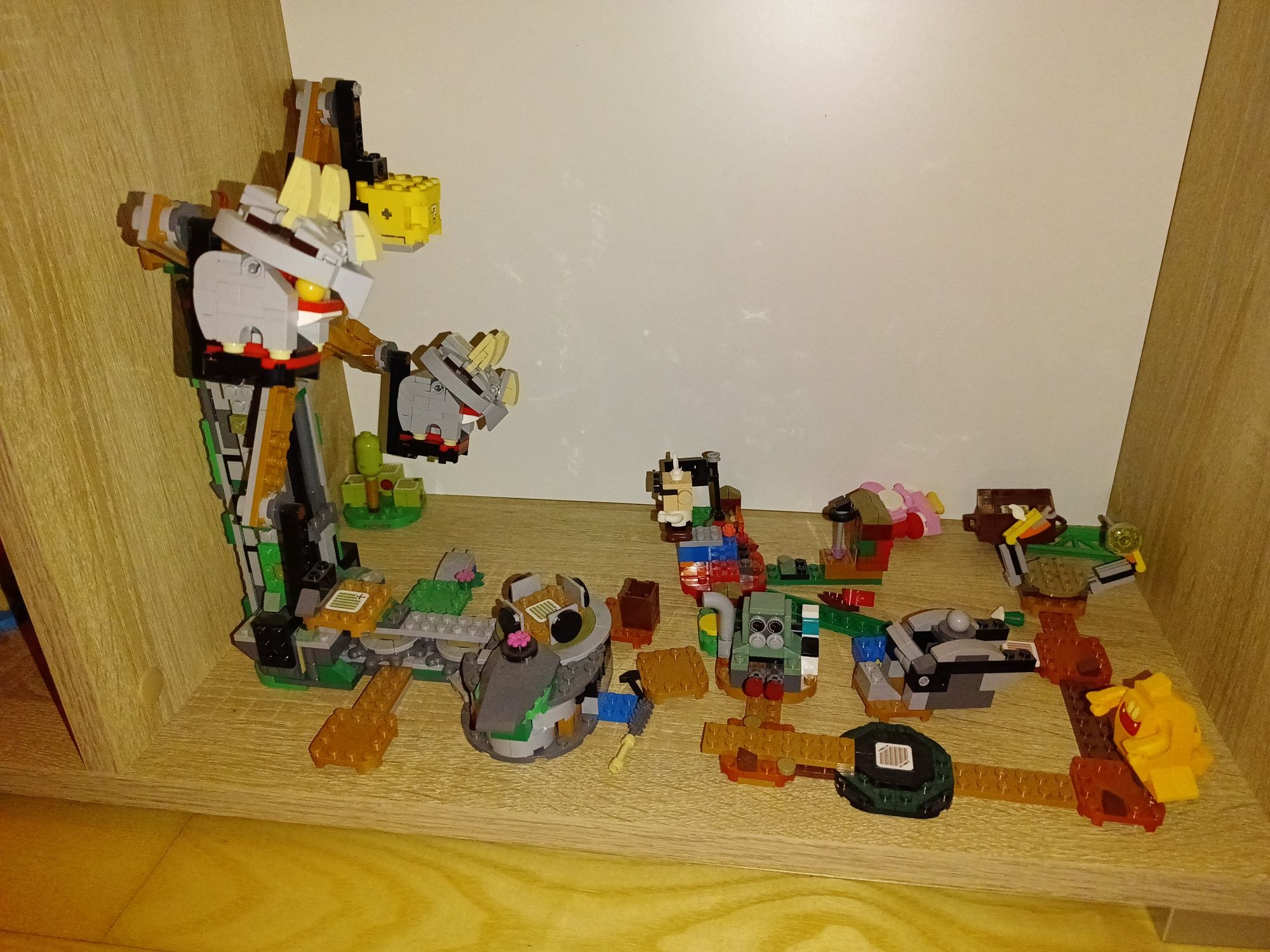 LEGO Mario Bros 3 figurki główne + kilkanaście zestawów
