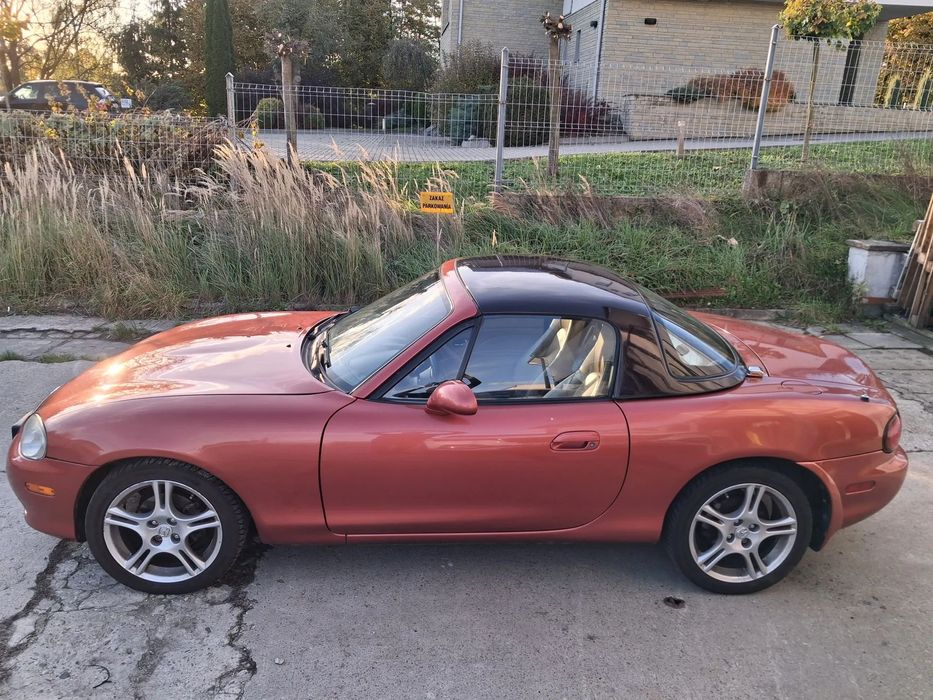 Mazda MX-5 Miata 1,84 L 2001r.