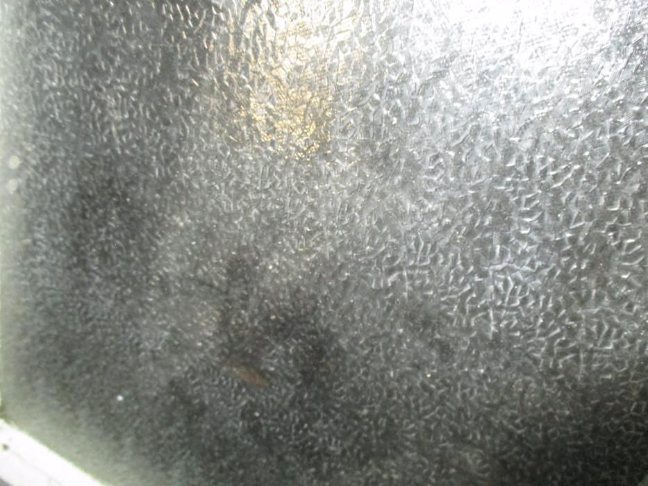 Деревяные двери со стеклами