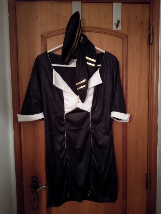 Disfarce de Hospedeira de Bordo