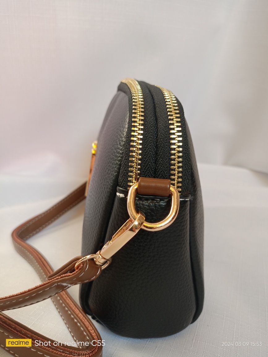 Torebka typu Crossbody.