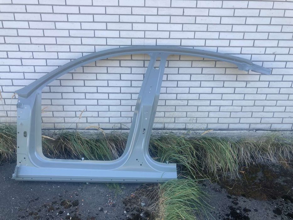 Крило переднє Tesla M3 MY MX MS MSR Plaid наличие