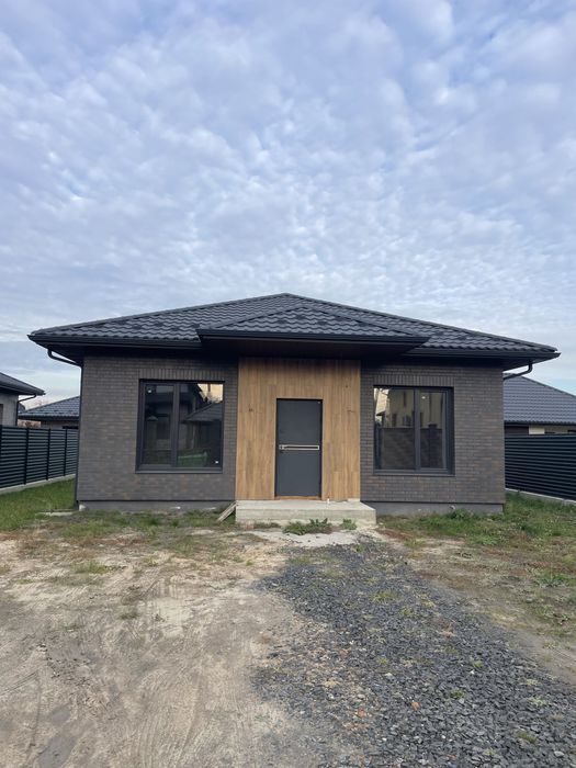 Продаж будинку с Боратин