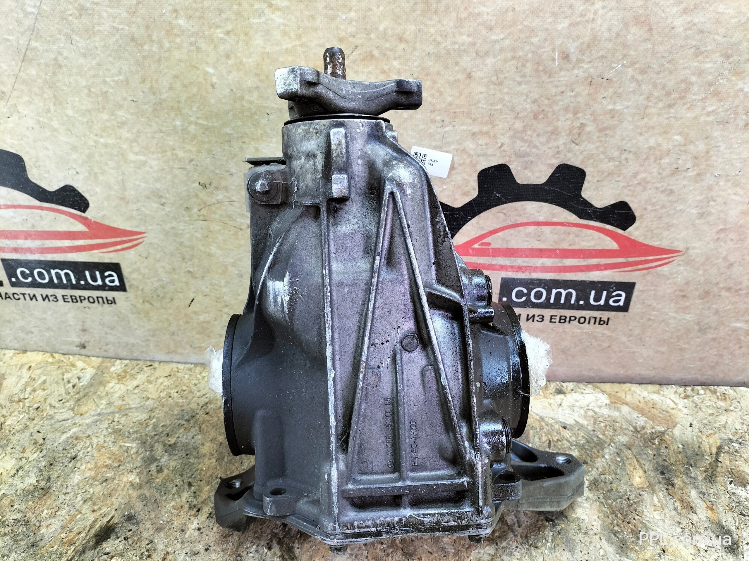 Mercedes C W205 14-21 W213 2.0 2.2 D Редуктор задний мост A2053510005