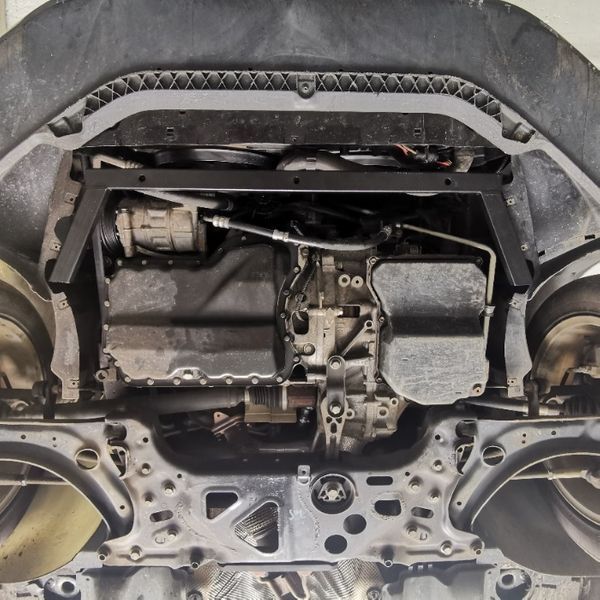 Защита поддона двигателя В НАЛИЧИИ Volkswagen Passat B7 Захист двигуна