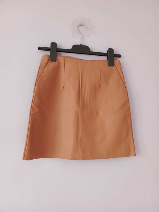 Spódnica kolor beżowy, stan bardzo dobry, rozmiar XS