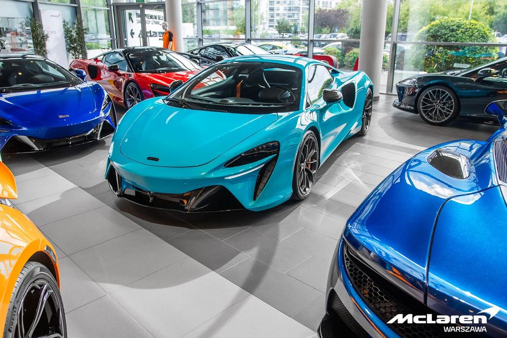 McLaren Artura Artura Coupe MSO Tokyo Cyan