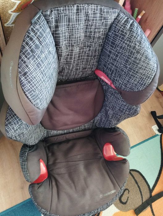 Fotelik samochodowy AirProtect Maxi Cosi 15 kg-36 kg.