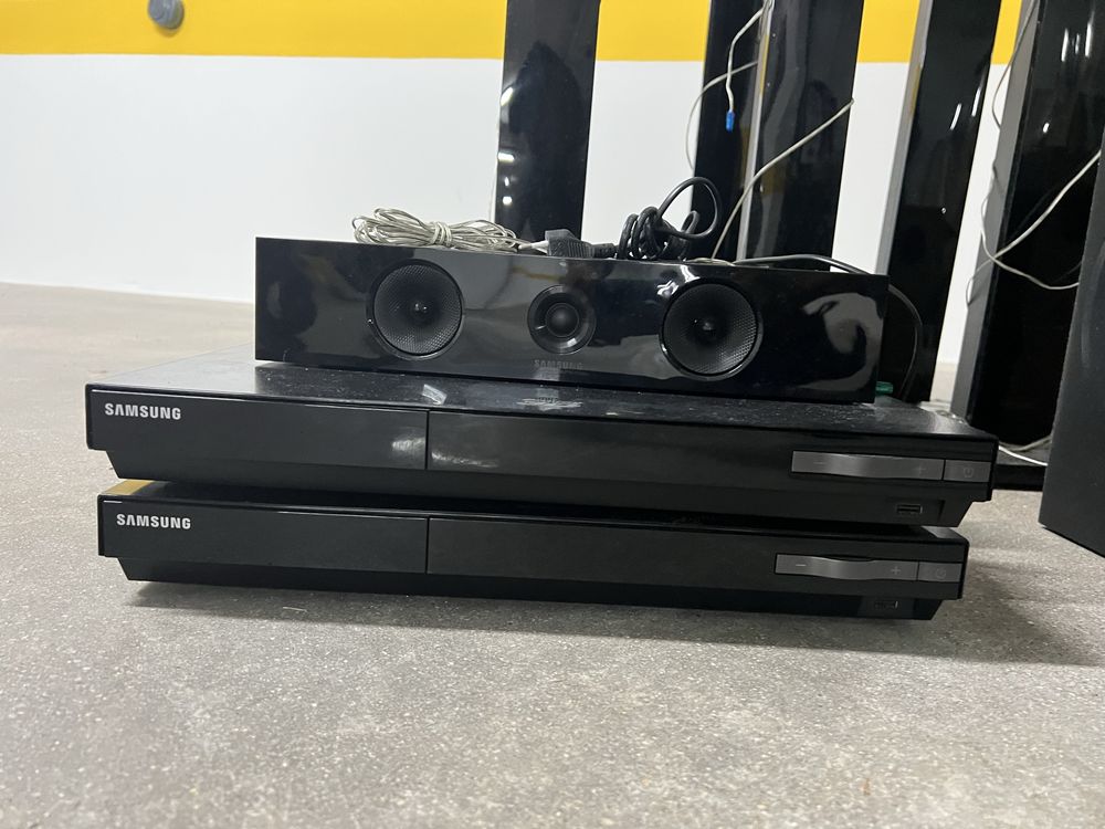2 sets de blueray SAMSUNG sorround system